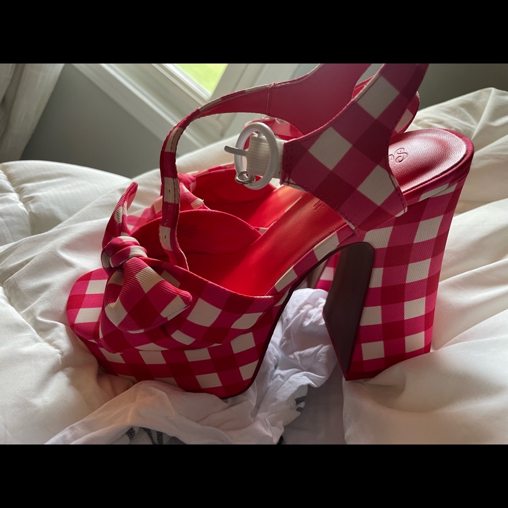 Gingham shoes